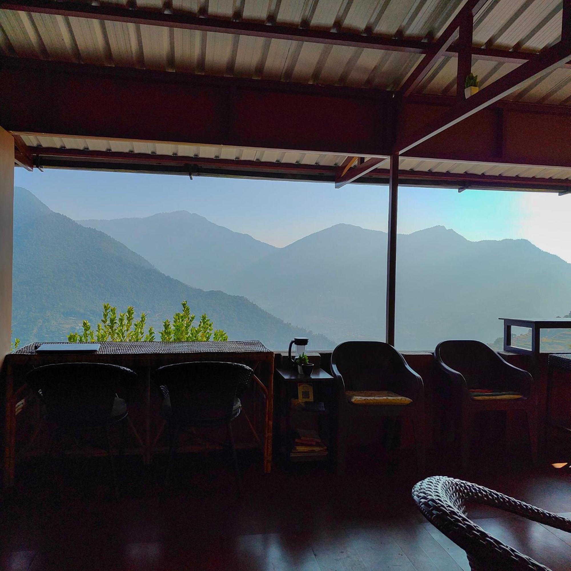 Cafe Buransh Villa Sari Luaran gambar